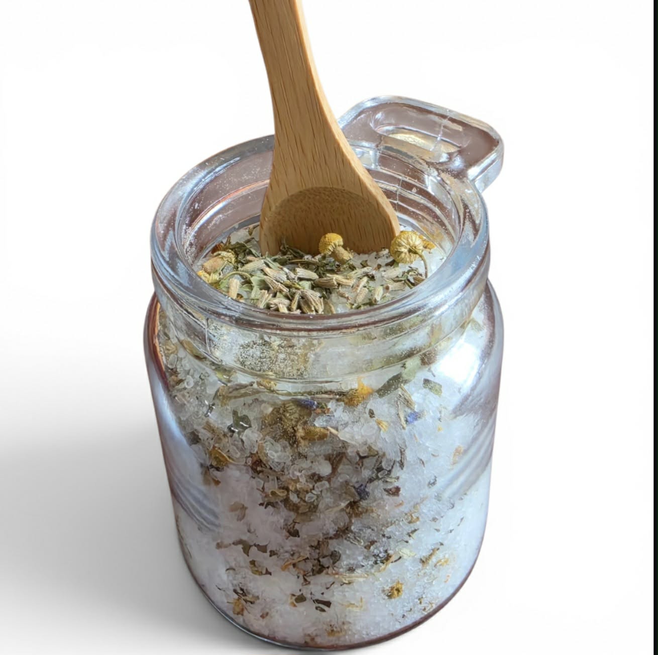 Epsom Salt Baths Relieve Muscle Pain, Soften Skin, and Improve Sleep Quality
